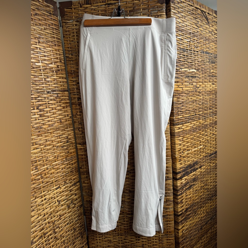 ATHLETA Brooklyn Heights High Rise Jogger (8) $99